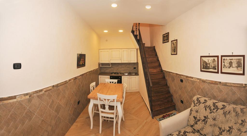 Look House Apartamento Nápoles Exterior foto